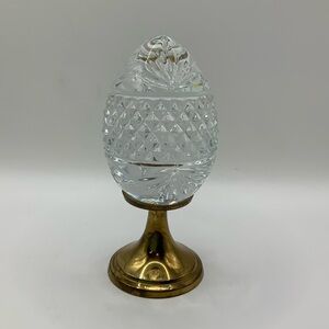 AVON Vintage Cut Crystal Made in France Egg Paperweight